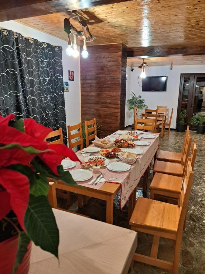 Hanul Doftana Trăisteni Exteriér fotografie